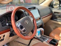 تويوتا لاندكروزر